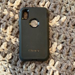 iPhone XR Defender Series Otter box